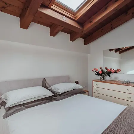 Antico Borgo Apartment